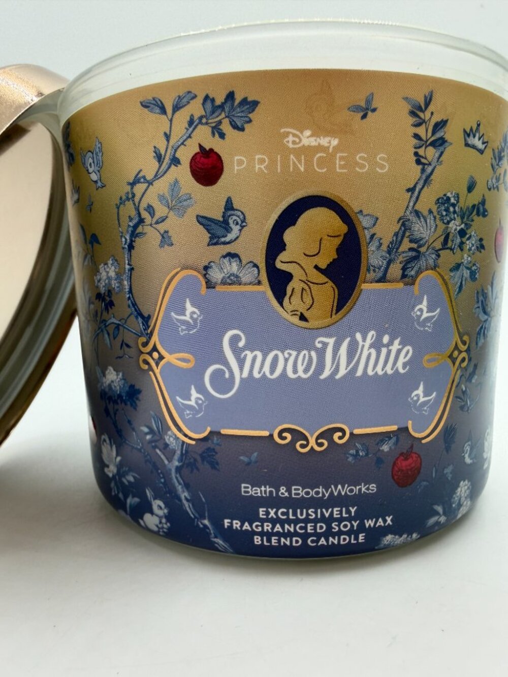 Bath & Body Works Disney Princess SNOW WHITE 3-Wick Scented Candle 14.5 oz. NEW - Picture 2 of 4